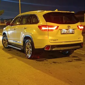 Toyota Highlander 2019