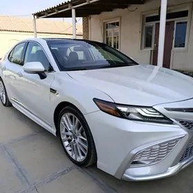 Toyota Camry 2022