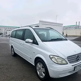Mercedes-Benz Viano 2009
