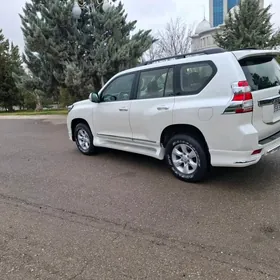 Toyota Land Cruiser Prado 2015