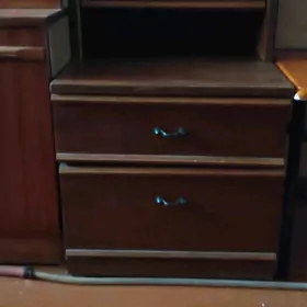 тумбочка прикроватная