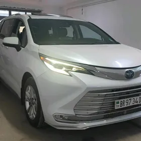 Toyota Sienna 2024