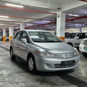 Nissan Versa 2010