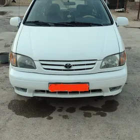 Toyota Sienna 2002