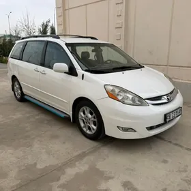 Toyota Sienna 2005