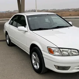 Toyota Camry 2001