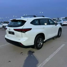 Toyota Highlander 2022