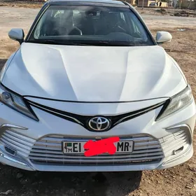Toyota Camry 2020