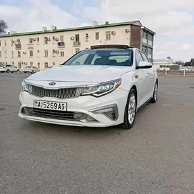 Kia Optima 2020