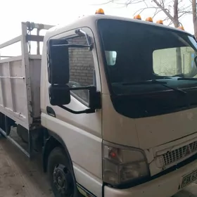 Mitsubishi Canter 2005