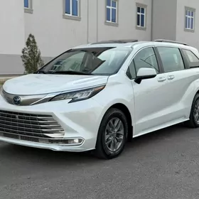 Toyota Sienna 2022