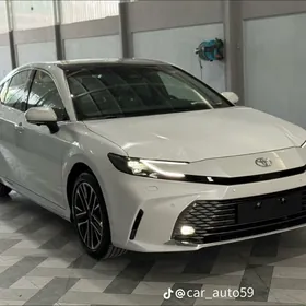 Toyota Camry 2025