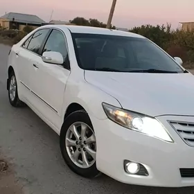 Toyota Camry 2011