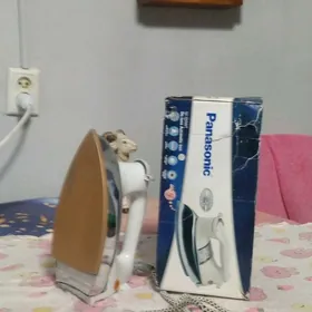 Утюг Панасоник.