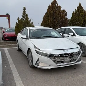 Hyundai Elantra 2023