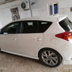 Toyota Corolla iM 2016