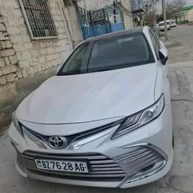 Toyota Camry 2022