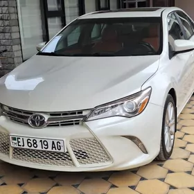 Toyota Camry 2015