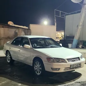 Toyota Camry 2000