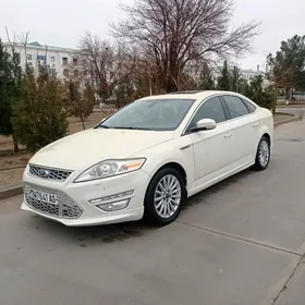 Ford Mondeo 2013