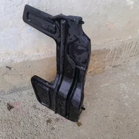 2014 karolla radiyator yelegi.