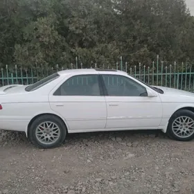 Toyota Camry 2000