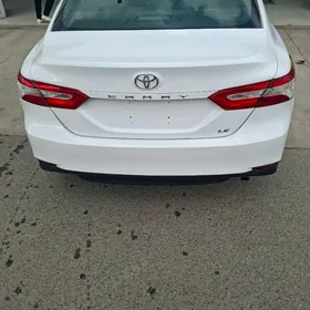 Toyota Camry 2020