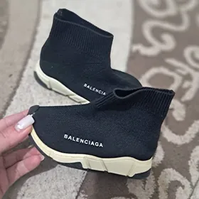 крассовки/и Balenciaga