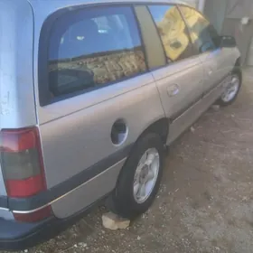 Opel Omega 1998