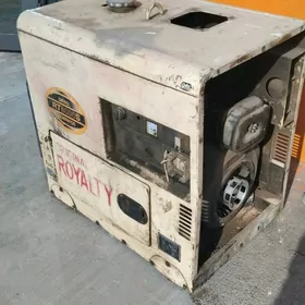 Движок 360вольт 3 паз