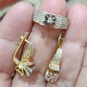 Gyzyl yerewan komplekt