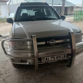 Nissan Pathfinder 2002