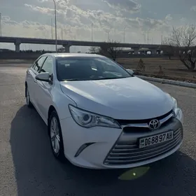 Toyota Camry 2016