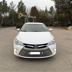 Toyota Camry 2017
