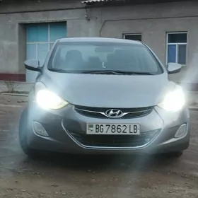 Hyundai Elantra 2011