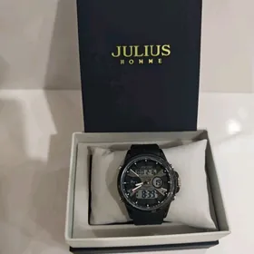 Julius koreýiski sagat