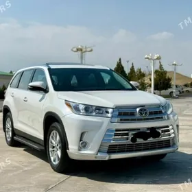 Toyota Highlander 2019