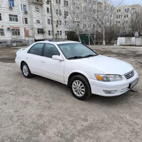 Toyota Camry 2001