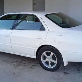 Toyota Camry 1998