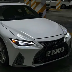 Lexus IS 350 2023