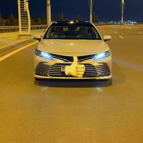 Toyota Camry 2022