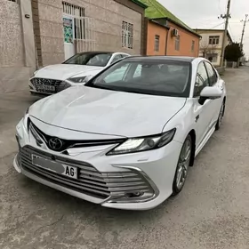 Toyota Camry 2022