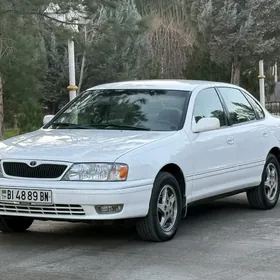 Toyota Avalon 1999
