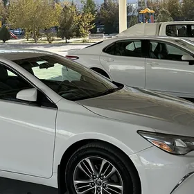 Toyota Camry 2016