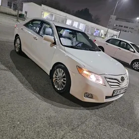 Toyota Camry 2011