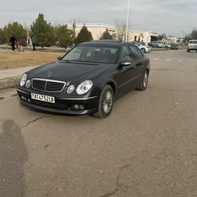 Mercedes-Benz E320 2003