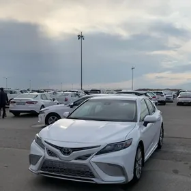 Toyota Camry 2022