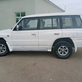 Mitsubishi Pajero 1998