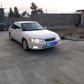 Toyota Camry 1999