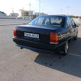 Opel Omega 1990